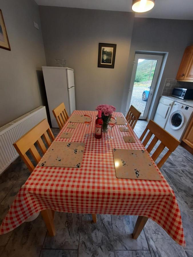 Conneelys Cottage, Connemara, Clifden, H71Y096 Eksteriør bilde